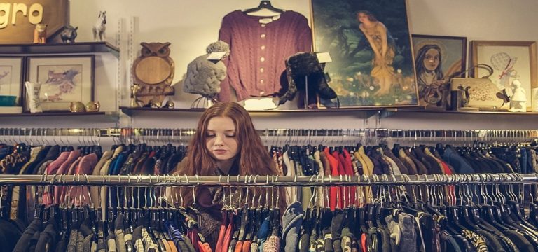 Le shopping d’occasion : pourquoi privilégier les vêtements d'occasions et quelles adresses de boutiques d'occasions privilégier ?