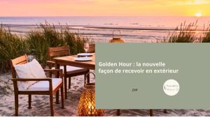 Table dressée en extérieur au coucher du soleil, ambiance golden hour